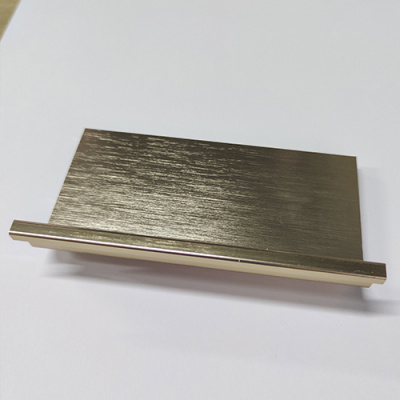 Gola Профіль L д/фасаду без ручки L=5м- латунь фактура