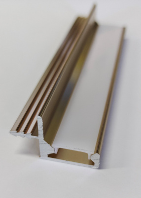 Gola Профіль у верхній модуль під LED, L=5м- латунь фактура