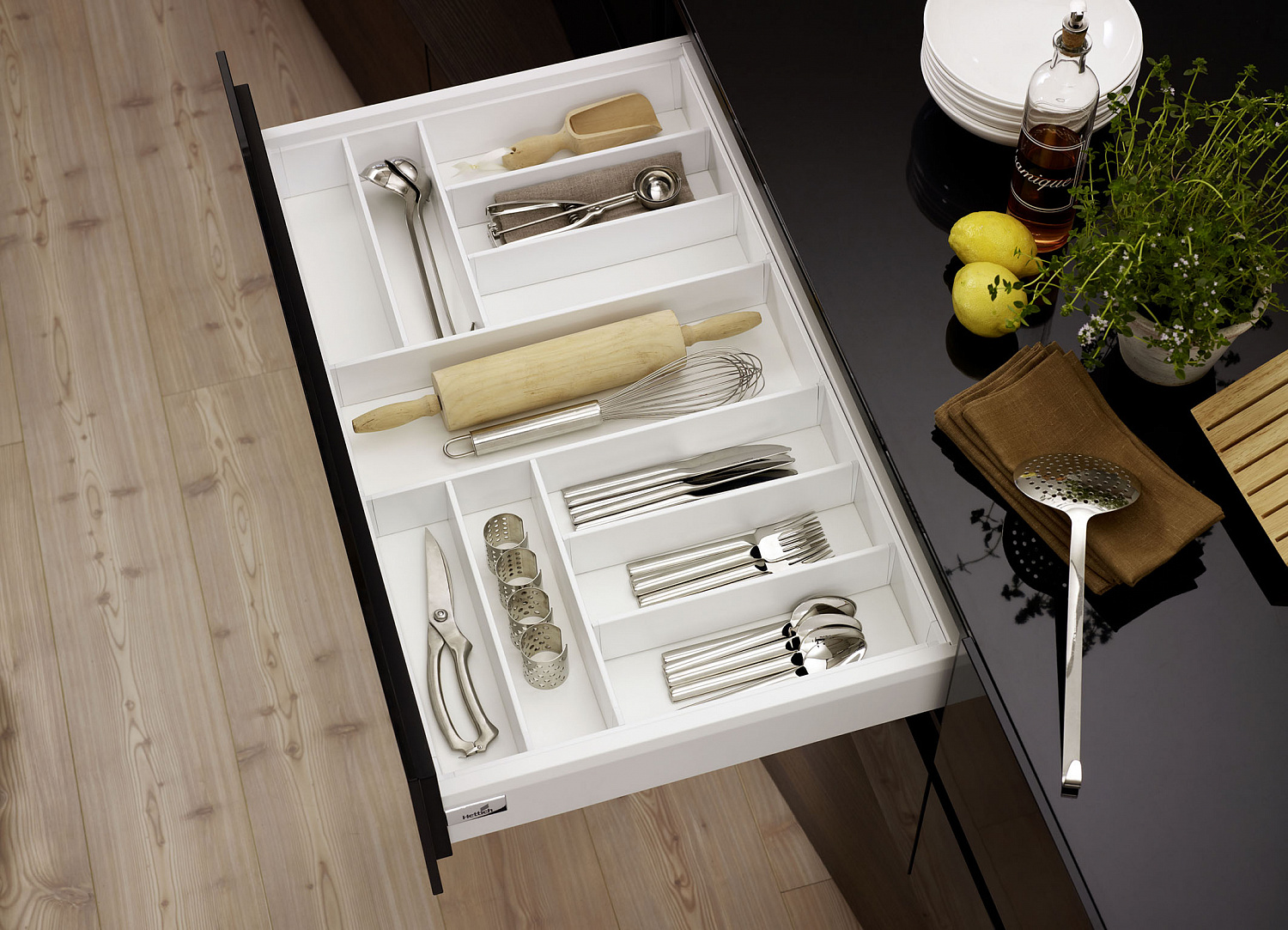 Система висувних шухляд ArciTech Система висувних шухляд ArciTech