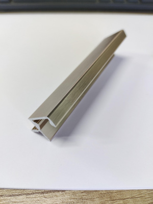 Gola Профіль у верхній модуль під LED, L=5м- латунь фактура